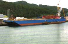 Barge 33